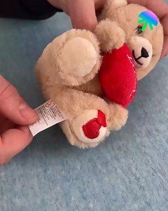 5K views | Easy label removal  | Travel Addict | Facebook