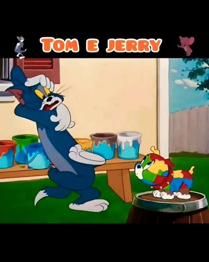 O TOM MELOU O FILHO DO SPIKE DE TINTA!!! | ANIMAÇÃO DO TOM E JERRY #shorts