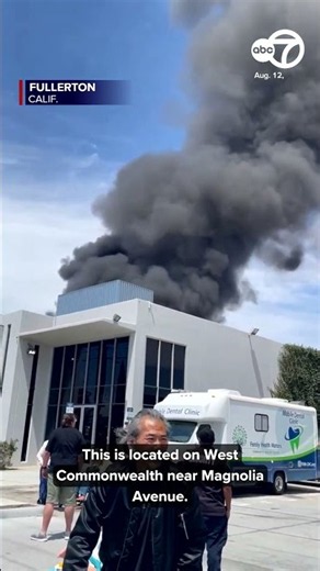 Crews battle commercial building fire at Fullerton airport