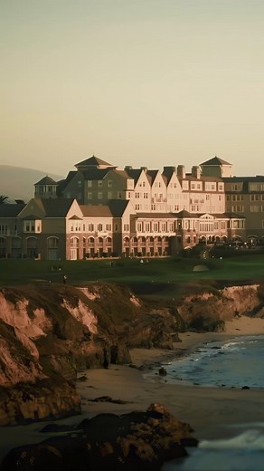 The ultimate coastal escape – where clifftop views and elegant details unfold at The Ritz-Carlton, Half Moon Bay. | The Ritz-Carlton Hotel Company
