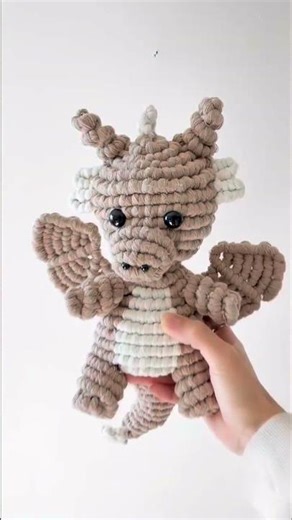 Knot Your Ordinary Dragon