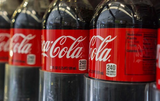 JO de Paris 2024 : Coca-Cola médaille d’or du greenwashing pour sa livraison de millions de bouteilles en plastique