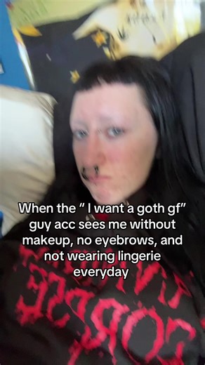 Facing Reality Without Makeup and Eyebrows