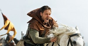 Russell Crowe’s $321 Million Action Movie Streams on Peacock Today