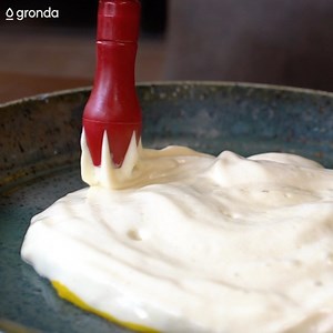 „Brown Butter & Parmesan foam“ Find the full recipes in the Gronda profile of chef Jaime Pesaque 👨🏻‍🍳 exclusively in our app: https://gronda.app.link/fb | Gronda