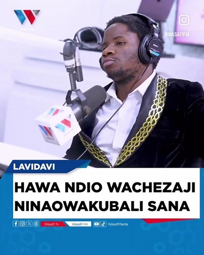 Mboneke Anajisahau Sana: Interactions and Humor