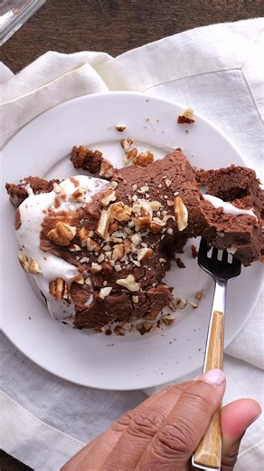 Comment “cake” below and I will message you the recipe! 🥰🥰 | The Southern Lady Cooks