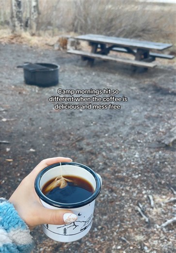 Picture this: a full bodied, delicious coffee with chocolate and citric notes. And all you have to do is roll out of your tent and discard the brew bag. Simplicity 🤝 Quality. That’s the promise of Bear Box Brew. #bearboxbrew #steepwhileyousleep #campcoffee
