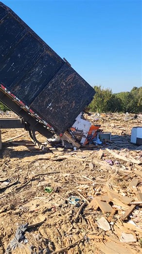 One of many loads in just a single day | Lonzo Wilson