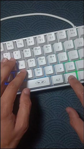 I tested Temu's cheapest mechanical keyboard
