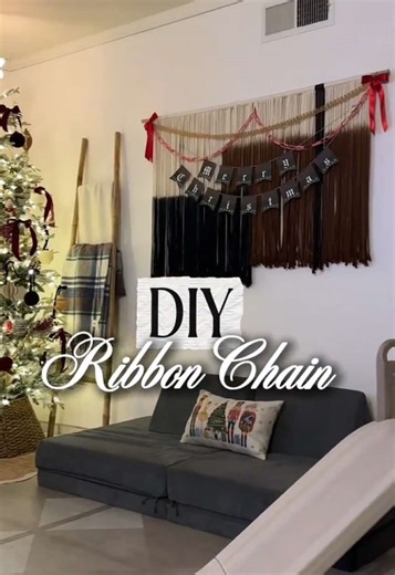 this felt like a dainty approach to the ribbon chain! i gotta get thicker ribbon with different patterns/textures to play around with for my next attempt 🔗🎄🎀 #homemadechristmas #ribbonchain