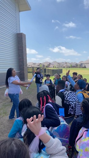 💗 or 💙 ??? Fourth-grade teacher Ms. Matthews at June W. Davis Elementary School is expecting, and she shared the news about what she’s having with students and staff today. It’s a…. BOY! #CrowleyPrideUnified | Crowley ISD