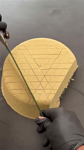 Satisfying Kinetic Sand Cutting