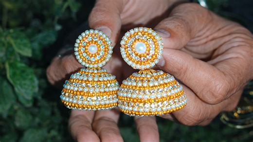 Beautiful DIY earrings from waste materials