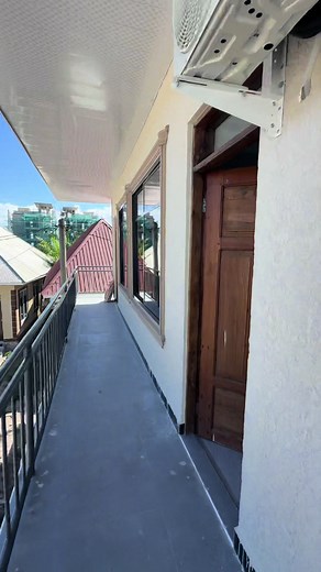 LUXURY HOUSE FOR RENT: Location Kigamboni Darajani: 🕊️Chumba master kubwa na jiko: 🕊️Nyumba ni mpya kabisa wateja: 🕊️Ndani ya fensi parkng ipo kubwa: 🕊️Full A/C umeme unajitegemea: Kodi ni Tsh 250,000/= per month: Malipo ni kuanzia na miezi sita tu: Call/WhatsApp 💰0757526223: 💰0769081282: KARIBUNI SANA KIGAMBONI 🙏🏽🙏🏽