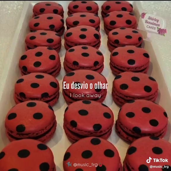 Miraculous Ladybug: My Feet Are Off the Ground