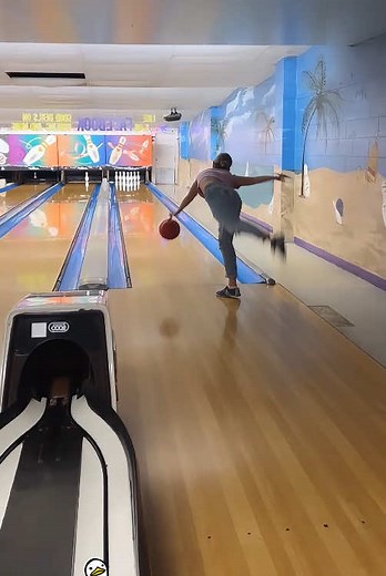 Hilarious Bowling Fails That Will Make You Laugh