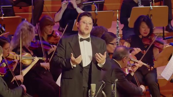 🎼GRANADA💃🏼 by A. Lara One of the songs you most want to dance along to. This was one of the first songs I learned as a 17 year old and I really enjoy singing it. Here iam in the legendary Laeiszhalle in Hamburg with conductor Bruno Merse and the Orchesters of Hamburg. A big thank you goes to Yes to the dress for this spectacular Toxido. Filmed by the fantastic @cinematograve #granada #augustinlara #carreras #spanishlovesong #musica #fyp #passion #hamburg | Ricardo Marinello