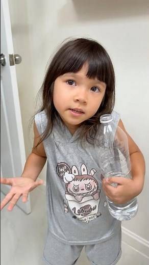 Learn to drink properly - good habits for kids ❤️ Maya and Molly
