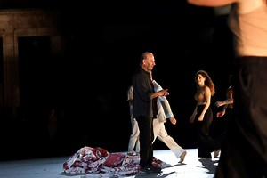 Η «Ορέστεια» σε σκηνοθεσία Θ. Τερζόπουλου ταξιδεύει σε Ελλάδα και Κύπρο – Οι σταθμοί της περιοδείας