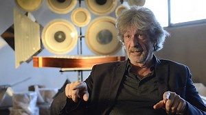 24K views · 82 reactions | Was hat Schrott mit Kunst zu tun? Sehr viel, meint der Hamburger Klangkünstler Ferdinand Försch. Seit mehr als 30 Jahren baut er seine Instrumente aus Schrott zusammen. Auf die Idee gebracht hat ihn die Komponisten-Legende John Cage. | DIE ZEIT | Facebook