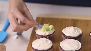 The happiest #Easter moments don’t always come from bunnies. http://bit.ly/1Tm4Vsd | HERSHEY'S