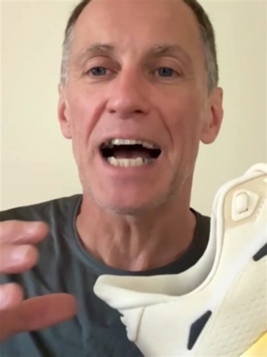 Brooks Ghost 18: The Running Shoe That Works for Almost Everyone Looking for a versatile running shoe for everyday miles? The Brooks Ghost 18 offers a comfortable, balanced ride that makes it a great choice for runners of different experience levels and running styles. Watch the full video: https://youtu.be/2Pg7XQfRGhk #findmyfootwear #brooks #brooksshoes #brooksrunning #brooksrunningshoes #brooksghost #ghost18