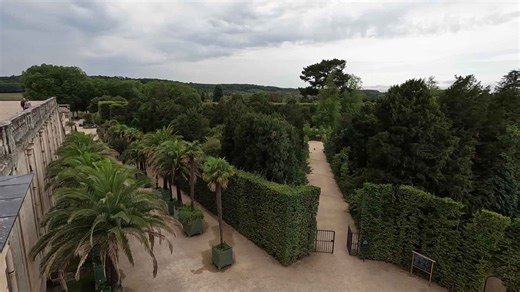 Palace of Versailles day trip: Exploring history, gardens & crepes with Tom and Mike!