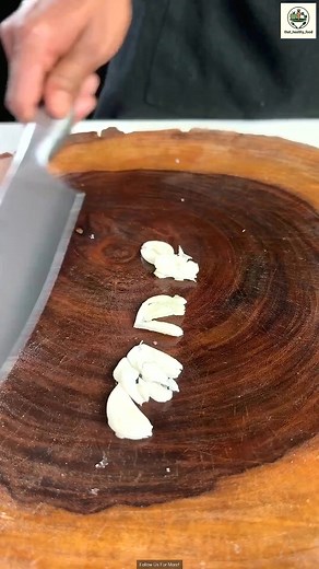 Unlock your culinary potential with Tliamo’s effortless cooking guide! In this video, you'll discover: - How to create delicious, yet simple recipes - Essential cooking techniques and tips - The joy of exploring new flavors and ingredients With easy-to-follow steps, you'll feel confident in the kitchen whether you’re a beginner or a seasoned chef. Key Steps to Follow: 1. **Preparation:** Gather your fresh ingredients – focus on seasonal produce for optimal taste. 2. **Tools:** Ensure you have th