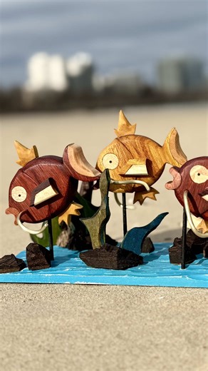 Finally happy to show Magikarp! Or rather….. Magikarps?? In my tracking sheet for progress/finances, I’ve been calling this commission “Magikarp Aquarium” which I think has a nice ring to it 🐠 🐠 🐠 A spiritual successor to my Milotic carving that featured a diorama-like ocean environment, this uses a similar narrative with a new Pokemon focus! It’s a very Magikarp-centric piece that celebrates all things Magikarp 🐠 with two base Magikarp and one shiny fish, “symmetry” was a big theme here. No
