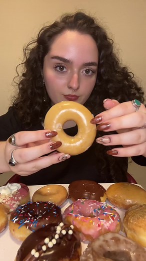 First Time Trying Krispy Kreme Donuts Mukbang! Crunchy Eating Show