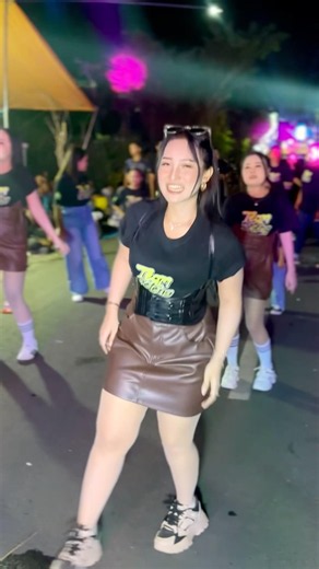 Livia Dancer top joget full semangat #shorts #dance #karnivalwringinpitu