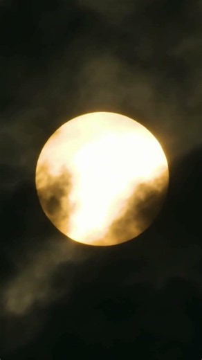 Don't blink or you'll miss this HUUUGE MOON! ☁️✨ #sunlight #moon