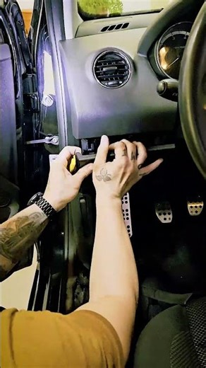 Passando a fiação da camera de ré no Peugeot 408