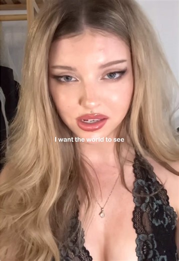 Unreleased Acoustic R&B Song by Larissa Lambert