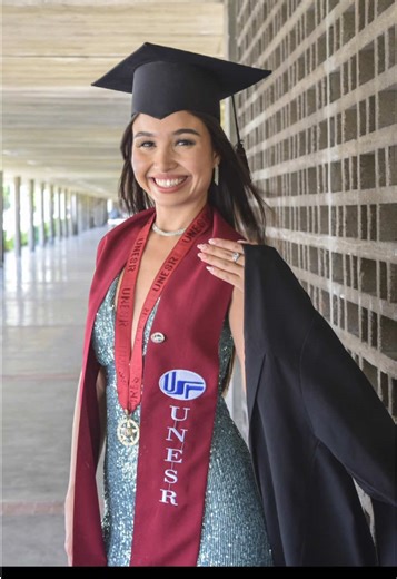 Sesión de fotos para tu graduación 📸🧑🏼‍🎓 #ucv #sesiondefotos #graduaciones #fyp #parati