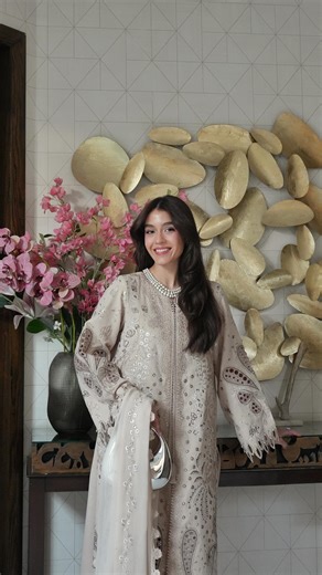 Abeera Riaz | Day to night, seamlessly because this @nurehofficial outfit understood the assignment. 🤍✨ | Instagram