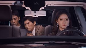 Ex-husband and wife accidentally meet again! She choose to pretend not to know her husband, She's just not the same person anymore 😢😢💔 Drama title: Cute Programmer | Fangirl Squid