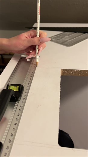 Staubabsaugung für Nageltisch einbauen | DIY Tutorial