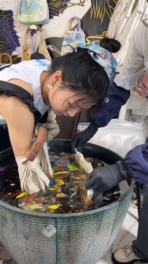 Testing 15 Dye Colors on My Leather Bags