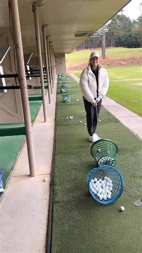 Family warm up on the range #drivingrange #golf #family #vacation #golfvacation | GCI Turf