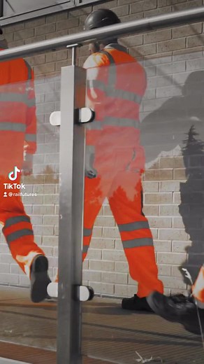 Join one of the UK’s largest industries and get your career on the right track! #rail #railway #railwayjobs #career #courses #trainingcourse #fyp #foryoupage #foryou