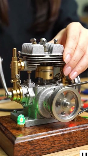Mini Internal Combustion Engine Startup: The Ultimate Miniature Engineering #shorts #engine