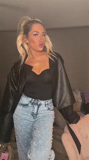 Brittany Martin (@brittmartin22)’s videos with Barbie Girl - Aqua