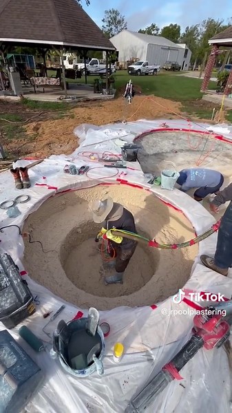 Transform Your Pool with Gold Pool Plastering in Houston, TX