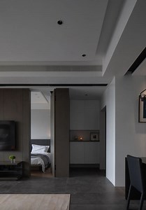 [Hot Item] Italian Modern Glass Luxury Wardrobe Custom Design Wardrobe Closet Furniture Walk in Robe