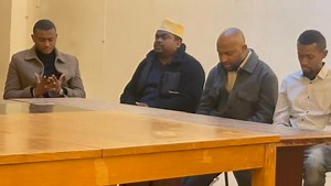 Les amis de Comores Mandza ont organisé un hitma, en comité restreint, en la mémoire de leur père. Des hitma à dimension nationale seront tenus autour du 40e jour afin de permettre à chacun de se recueillir et de prier pour le salut de tous les musulmans. | ORTEGA LIVE