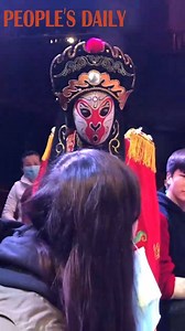 Watch closely the magical face changing, highlight of Sichuan Opera. | People's Daily, China