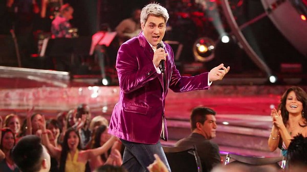 Taylor Hicks Disappeared After Winning American Idol. Here's Why