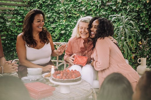 Birthday Wishes for Mom to Make Her Day Even Sweeter